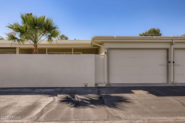 10454 W PALMERAS Drive, Sun City, AZ 85373