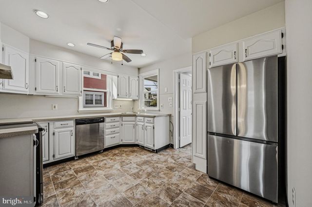 205 N MARYLAND AVE, Wilmington, DE 19804