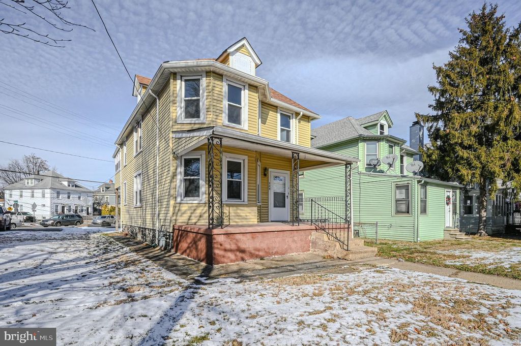 205 N MARYLAND AVE, Wilmington, DE 19804