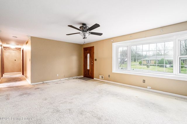 6505 Sherlock Way, Louisville, KY 40228