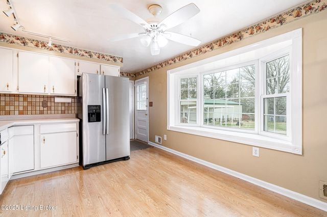 6505 Sherlock Way, Louisville, KY 40228