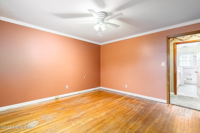 6505 Sherlock Way, Louisville, KY 40228