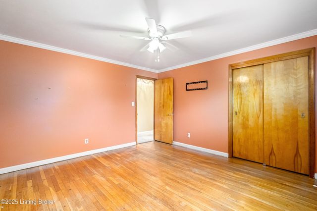 6505 Sherlock Way, Louisville, KY 40228