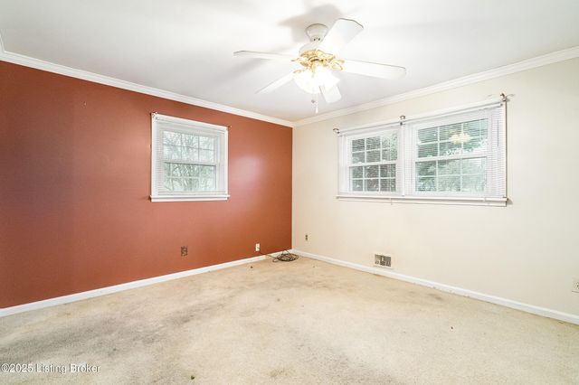 6505 Sherlock Way, Louisville, KY 40228