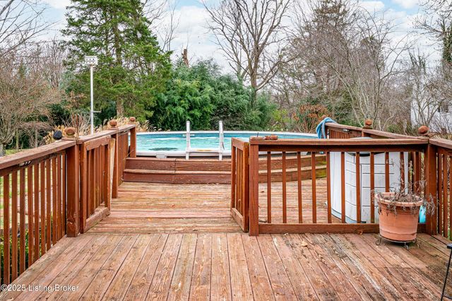 6505 Sherlock Way, Louisville, KY 40228