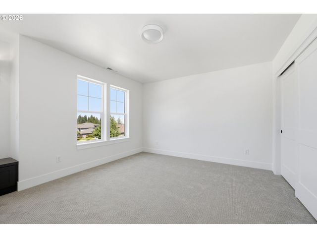 3445 SUMMIT SKY Blvd, Eugene, OR 97405
