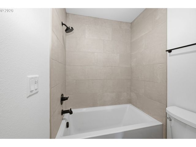 3445 SUMMIT SKY Blvd, Eugene, OR 97405
