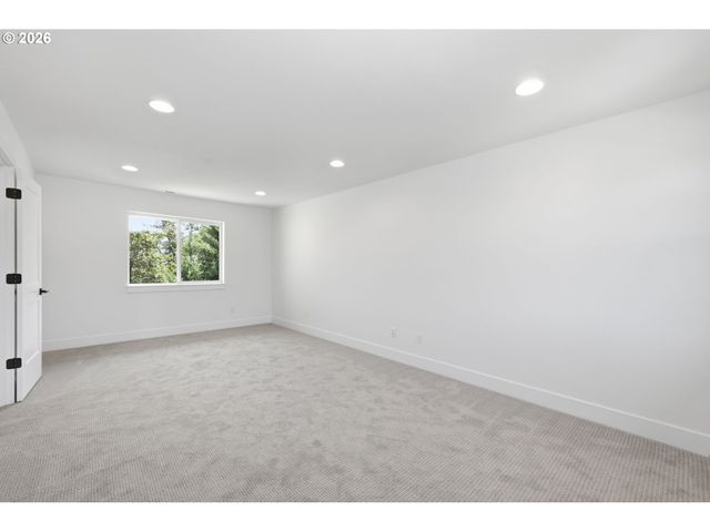 3445 SUMMIT SKY Blvd, Eugene, OR 97405