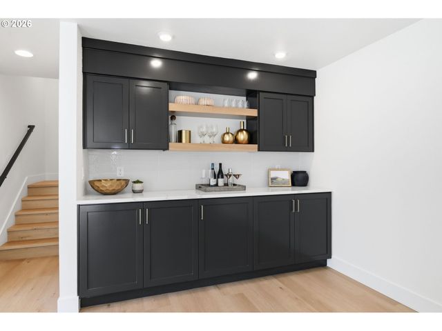 3445 SUMMIT SKY Blvd, Eugene, OR 97405