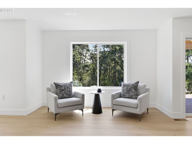 3445 SUMMIT SKY Blvd, Eugene, OR 97405