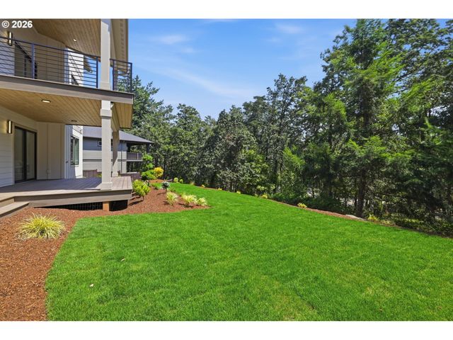 3445 SUMMIT SKY Blvd, Eugene, OR 97405