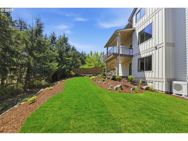 3445 SUMMIT SKY Blvd, Eugene, OR 97405