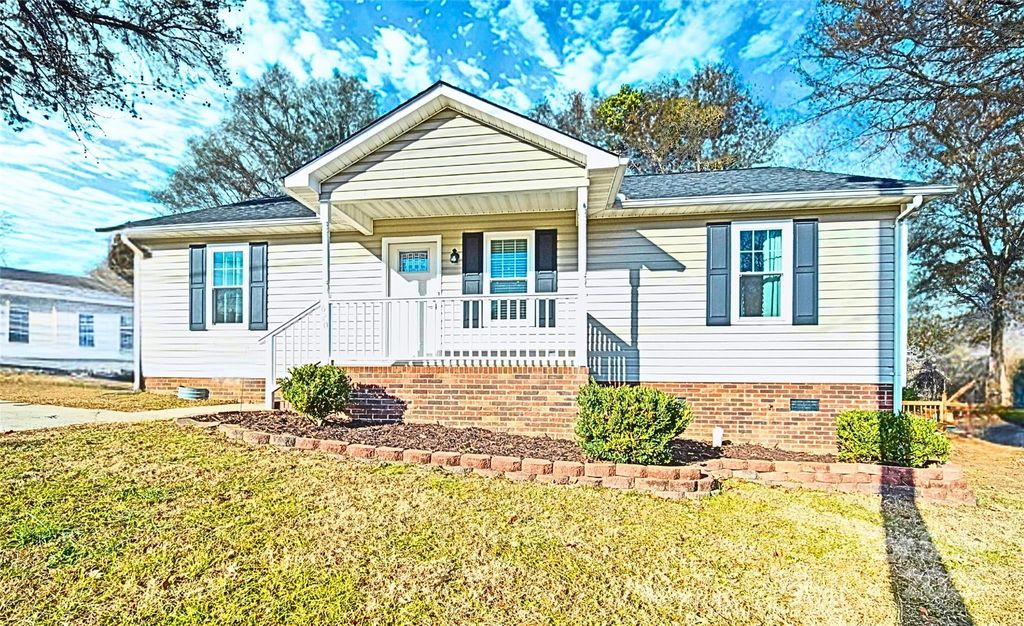 620 Pleasant Avenue, Kannapolis, NC 28081