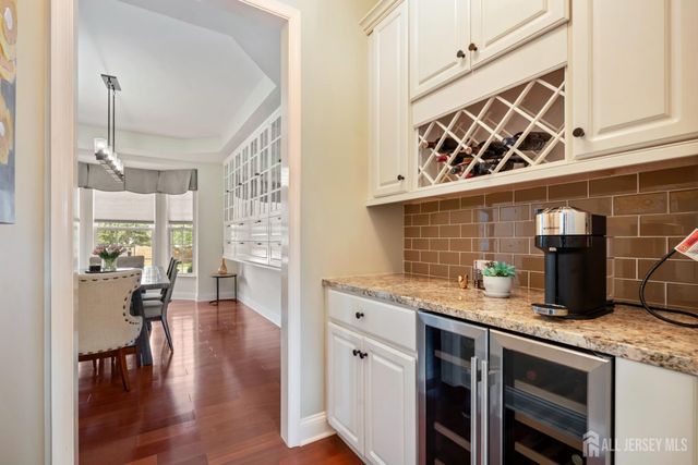 15 Autumn Lane, East Brunswick, NJ 08816