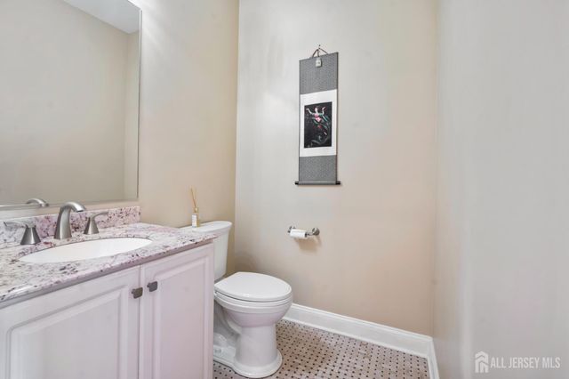 15 Autumn Lane, East Brunswick, NJ 08816