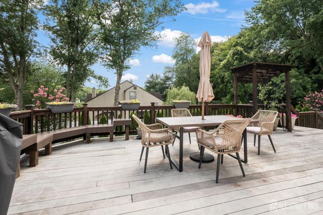 15 Autumn Lane, East Brunswick, NJ 08816