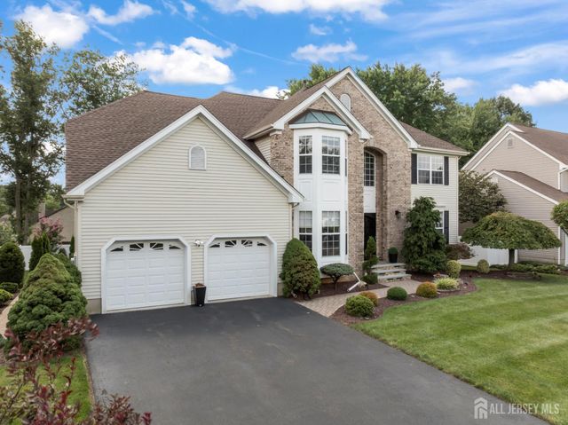 15 Autumn Lane, East Brunswick, NJ 08816