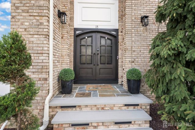 15 Autumn Lane, East Brunswick, NJ 08816
