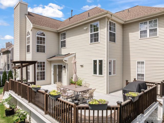 15 Autumn Lane, East Brunswick, NJ 08816