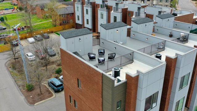 1020 Russell St, Nashville, TN 37206