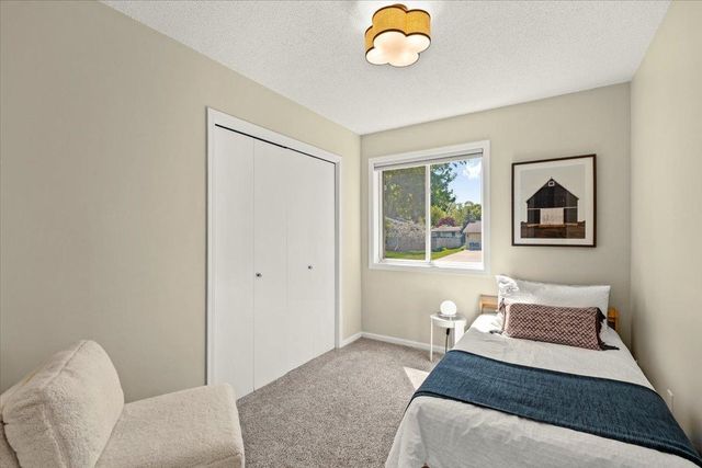 3210 Scott Avenue N, Golden Valley, MN 55422