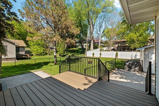 3210 Scott Avenue N, Golden Valley, MN 55422