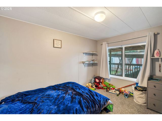 1005 FERRY St, Dayton, OR 97114