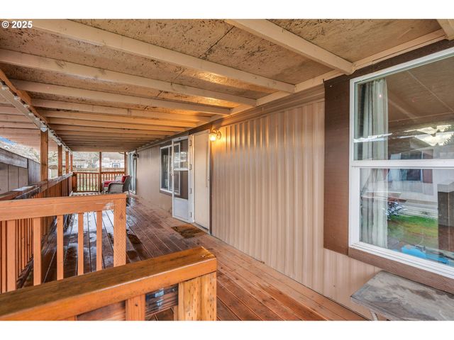 1005 FERRY St, Dayton, OR 97114