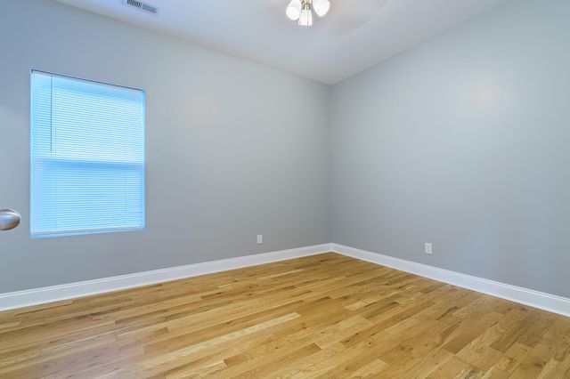 11 Woodvale Avenue, Chattanooga, TN 37411