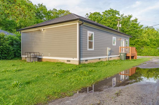 11 Woodvale Avenue, Chattanooga, TN 37411