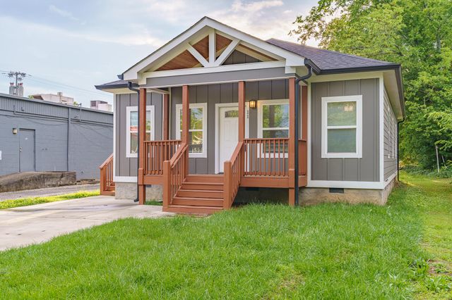 11 Woodvale Avenue, Chattanooga, TN 37411