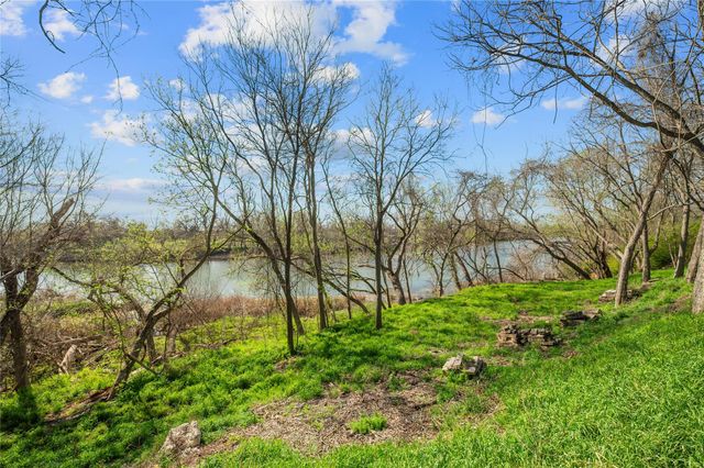 7705 Shelton RD, Austin, TX 78725