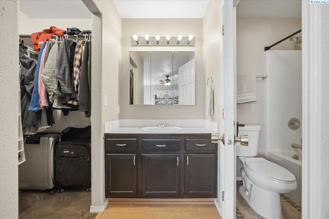 91804 E 83 Prse, Kennewick, WA 99338