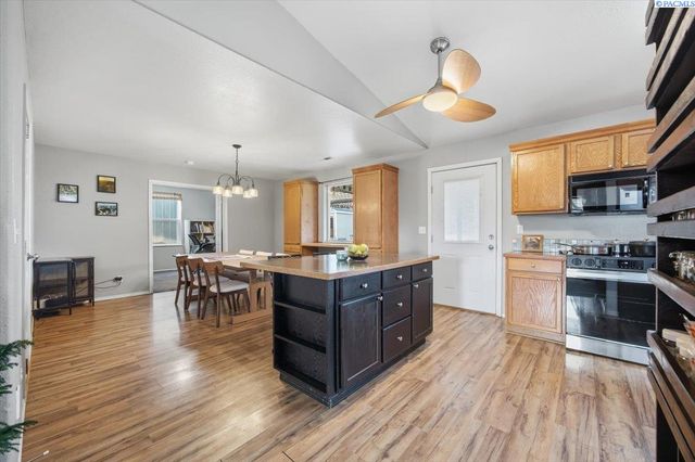 91804 E 83 Prse, Kennewick, WA 99338