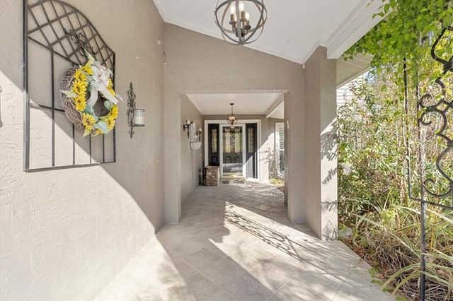 6006 SOARING AVENUE, Temple Terrace, FL 33617