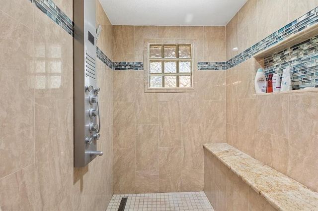 6006 SOARING AVENUE, Temple Terrace, FL 33617