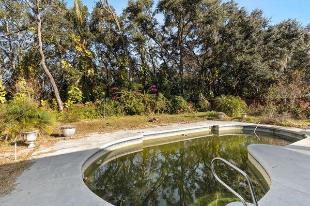 6006 SOARING AVENUE, Temple Terrace, FL 33617