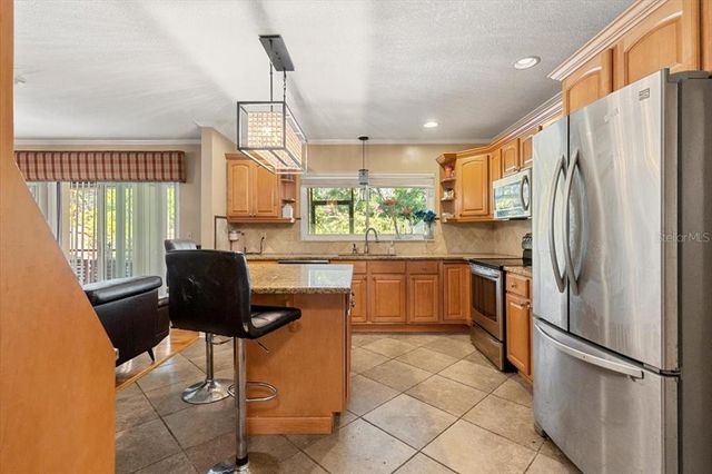 6006 SOARING AVENUE, Temple Terrace, FL 33617
