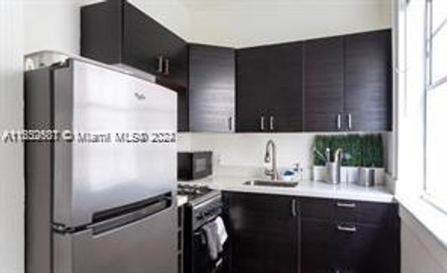 1611 Michigan Ave 5, Miami Beach, FL 33139
