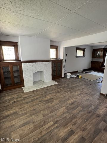 9409 Empire Avenue, Cleveland, OH 44108