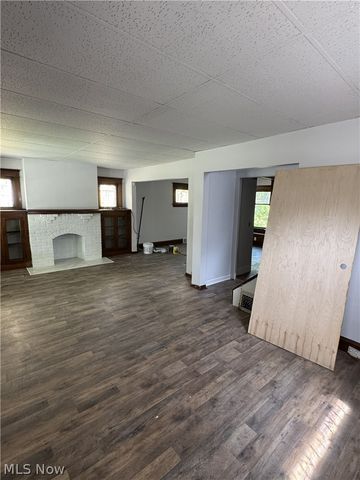9409 Empire Avenue, Cleveland, OH 44108
