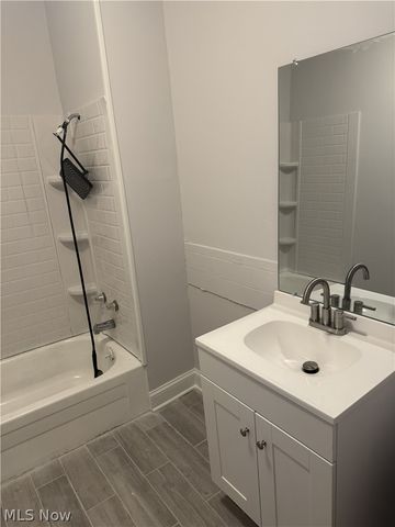 9409 Empire Avenue, Cleveland, OH 44108