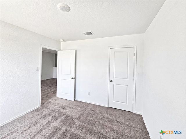 805 Riviera Court, Seguin, TX 78155