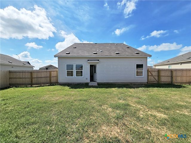 805 Riviera Court, Seguin, TX 78155