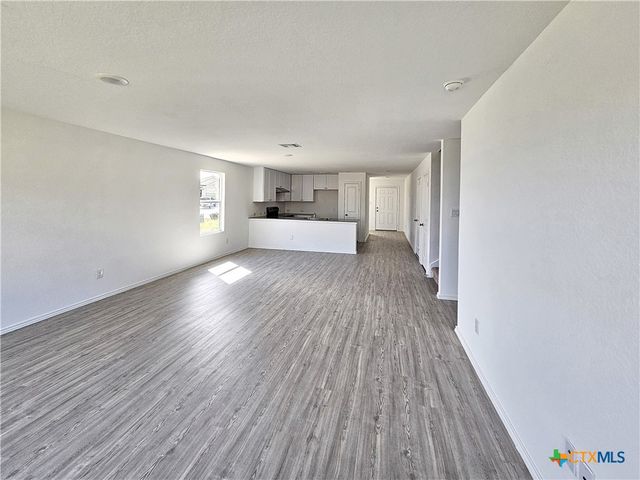805 Riviera Court, Seguin, TX 78155