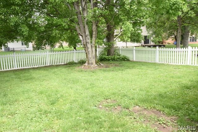1207 Chancellor Drive, Edwardsville, IL 62025