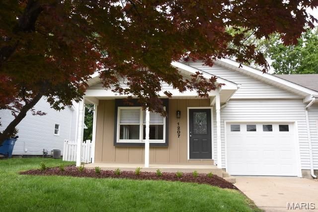 1207 Chancellor Drive, Edwardsville, IL 62025