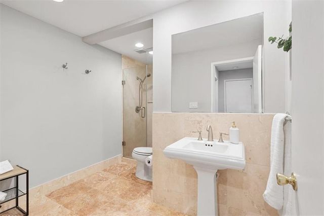 6808 Glenridge Drive D, Atlanta, GA 30328