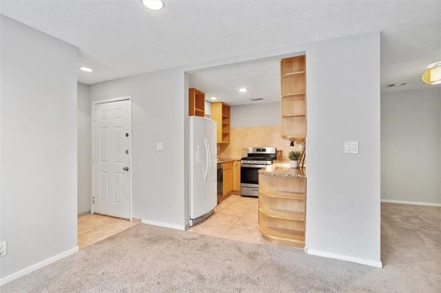 6808 Glenridge Drive D, Atlanta, GA 30328