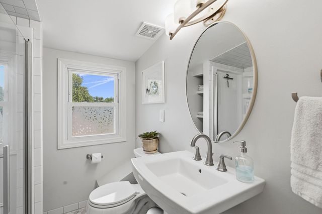3824 Toledo Avenue N, Robbinsdale, MN 55422